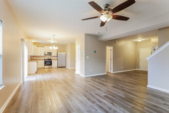 1092 W Limestone Way in Fortville, IN - Building Photo - Building Photo