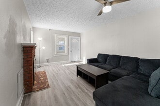 254 Pocahontas Pl in Hampton, VA - Building Photo - Building Photo