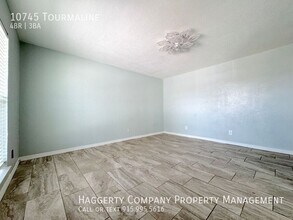 10745 Tourmaline St in El Paso, TX - Building Photo - Building Photo