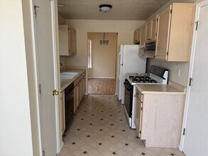 6912 El Cajon Ct NW in Albuquerque, NM - Building Photo - Building Photo