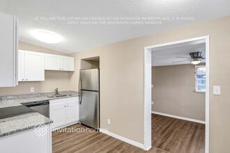 12019 103rd St N in Largo, FL - Foto de edificio - Building Photo