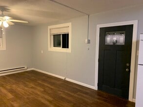 25 Piquette Ave in Chicopee, MA - Building Photo - Building Photo