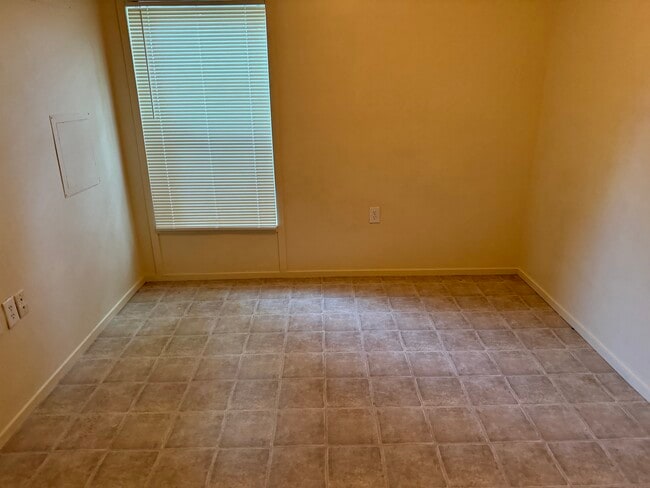 16482 Eastchase St in Montgomery, TX - Building Photo - Building Photo