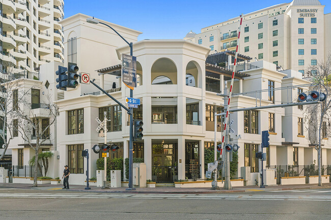 property at 686 Kettner Blvd
