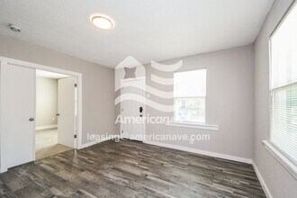 1939 Chippewa St in St. Louis, MO - Foto de edificio - Building Photo