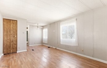 1240 S Comstock Cir in Pahrump, NV - Building Photo - Building Photo