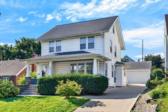 property at 4417 Poppleton Ave
