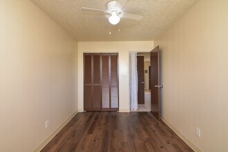 3003 Ala Napuaa Pl in Honolulu, HI - Building Photo - Building Photo