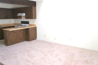 818 White Oak Dr in O'Fallon, IL - Building Photo - Building Photo