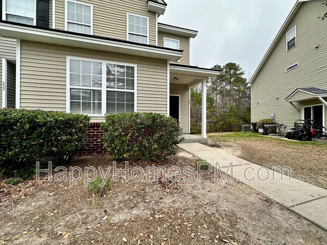 335 Flyway Rd in Goose Creek, SC - Building Photo - Building Photo