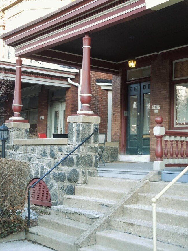 609 S 48th St in Philadelphia, PA - Foto de edificio - Building Photo