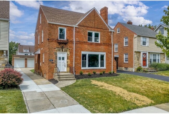 property at 3601 Tullamore Rd