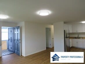 437 Hoopuni St. in Hilo, HI - Building Photo - Building Photo