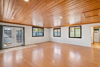 2846 Omaopio Rd in Kula, HI - Building Photo - Building Photo