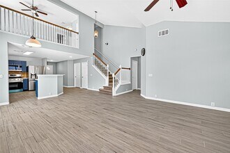 4730 Pin Oak Creek Ln in Houston, TX - Building Photo - Building Photo