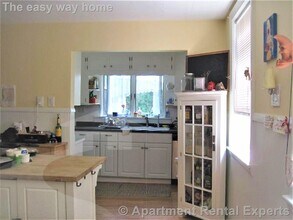 95 Bartlett St in Somerville, MA - Building Photo - Building Photo