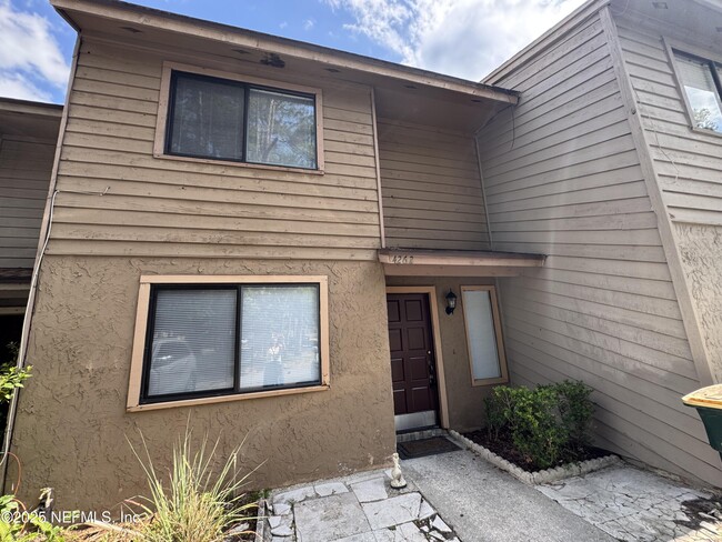 property at 4262 Winderpark Ct
