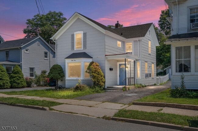 property at 43 Madison St