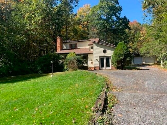 property at 3780 Highland Tpke