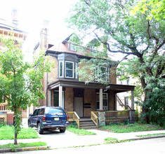 319 S Fairmount St in Pittsburgh, PA - Building Photo - Building Photo