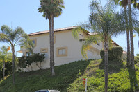 Casa Vista Apartments in Bonsall, CA - Building Photo - Building Photo