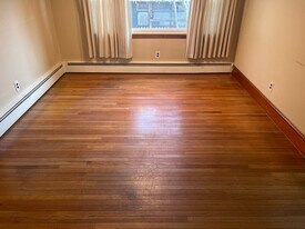 17A St Albans Ave in Newtown Square, PA - Building Photo