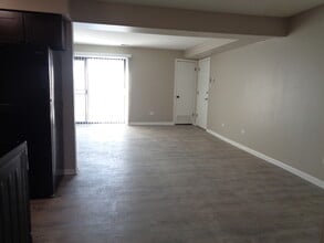 11953 S Lawndale Ave in Alsip, IL - Building Photo - Building Photo