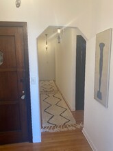655 S Dunsmuir Ave in Los Angeles, CA - Building Photo - Building Photo