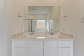 9043 Rose Water Trl in Iowa Colony, TX - Building Photo - Building Photo