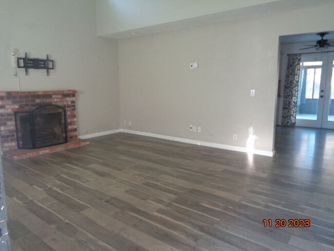 720 Devonshire Ct in Dixon, CA - Building Photo - Building Photo