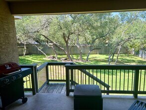 8237 Two Winds in San Antonio, TX - Building Photo - Building Photo