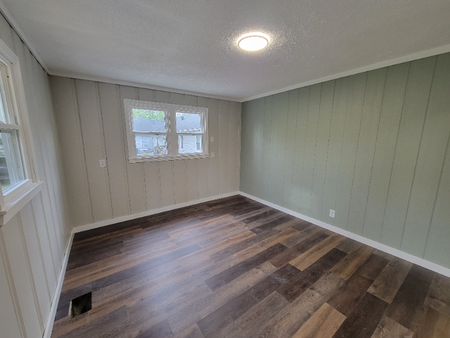 710 Fairview Ave in Murfreesboro, TN - Foto de edificio - Building Photo
