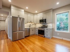 663 Columbia Rd in Boston, MA - Building Photo