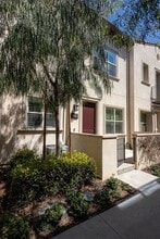 12198 Blue Sky Ct in Whittier, CA - Building Photo - Building Photo