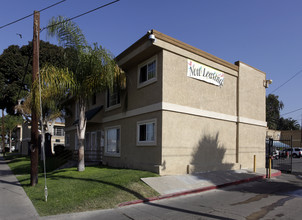 Park Crest Apartments in San Diego, CA - Building Photo - Building Photo