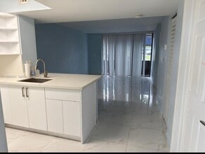 8275 SW 152nd Ave in Miami, FL - Building Photo - Building Photo