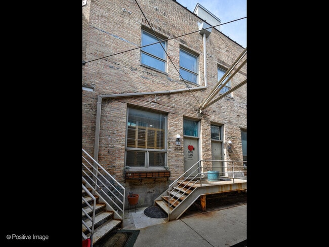2828 N Talman Ave in Chicago, IL - Building Photo - Building Photo