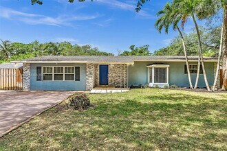 2191 SW 27th Ln in Fort Lauderdale, FL - Building Photo - Building Photo