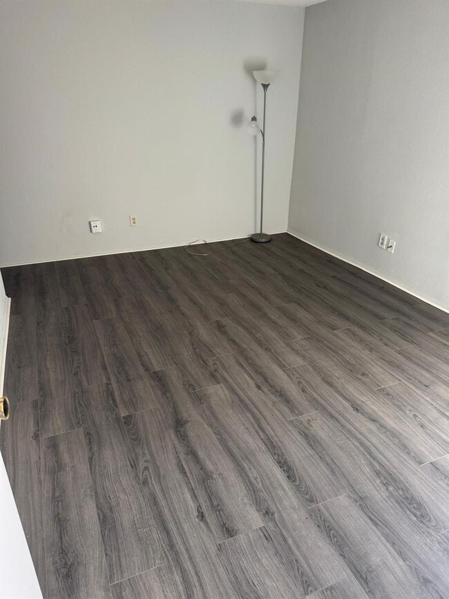 10603 S Wilcrest Dr in Houston, TX - Building Photo - Building Photo