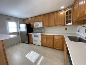 2200 NE 33rd Ave, Unit 18J in Fort Lauderdale, FL - Building Photo - Building Photo