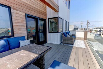 7 Indiana Ave in Long Beach, NY - Building Photo - Building Photo