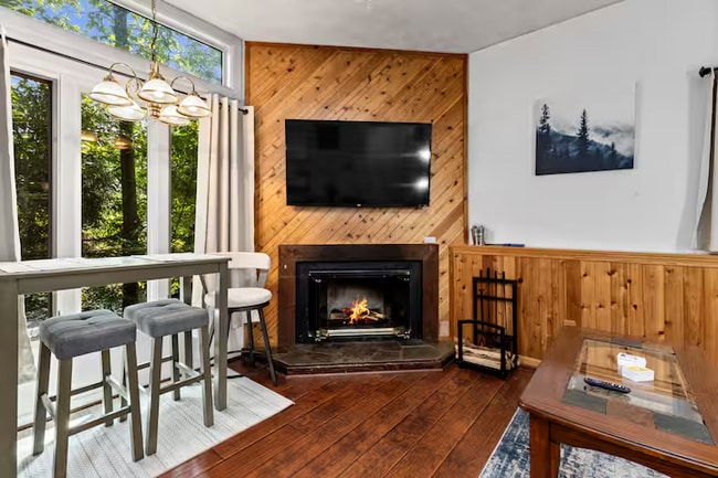 property at 482 3 Ridges