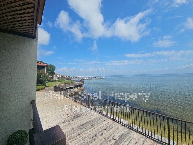 90 Baybridge Dr in Gulf Breeze, FL - Building Photo - Building Photo