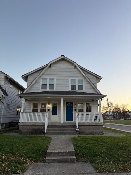 207 Southwood Ave in Columbus, OH - Building Photo