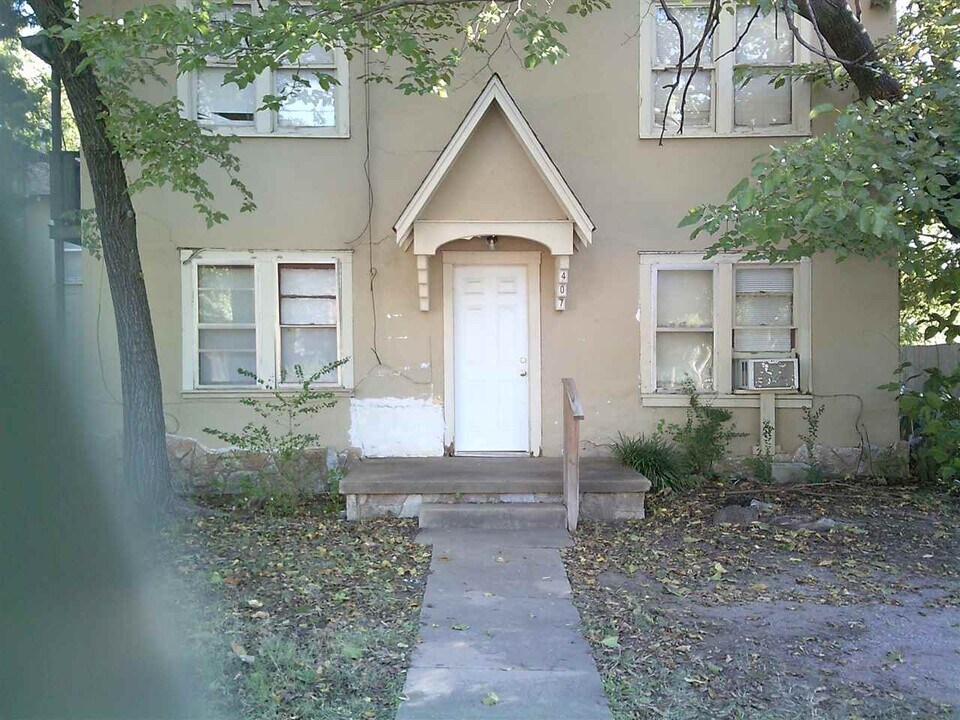 407 NW 6th St in Lawton, OK - Building Photo