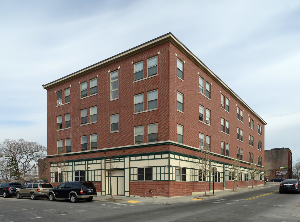 Advent Apartments in Providence, RI - Building Photo