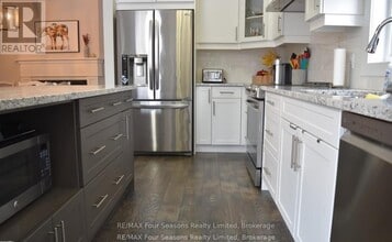 309 Yellow Birch Cres in Blue Mountains, ON - Building Photo - Building Photo