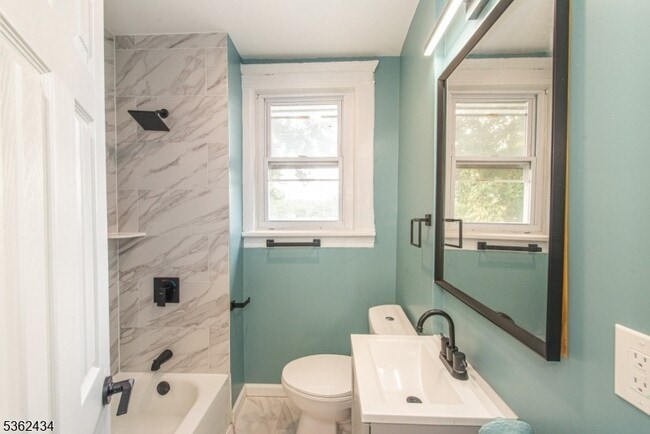 68 Mill St in Belleville, NJ - Foto de edificio - Building Photo