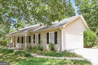 4305 Derbyshire Trce SE in Conyers, GA - Building Photo - Building Photo