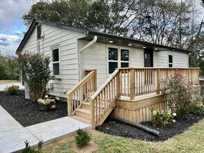 304 Greenview Dr in Columbia, TN - Building Photo - Building Photo